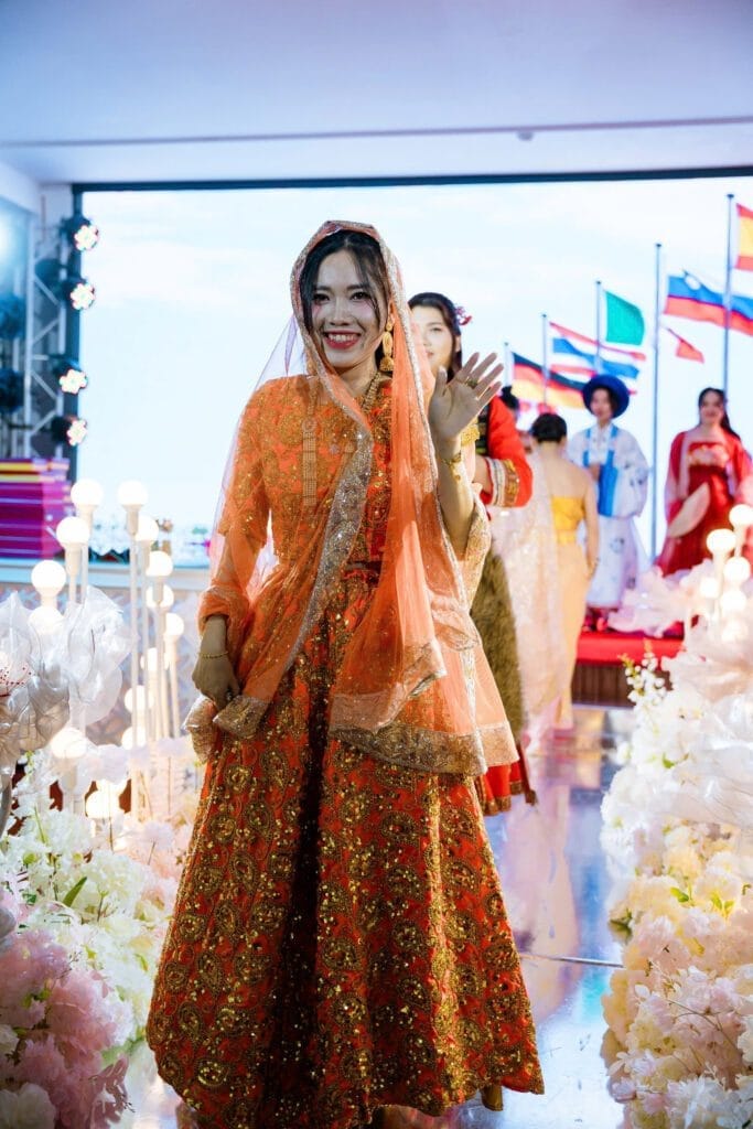 team-cs-bieu-dien-thoi-trang trình diễn thời trang